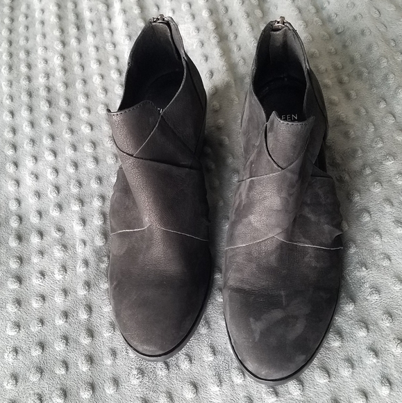 NWOB Eileen Fisher Walt Cross Strap Black Bootie - Picture 8 of 9